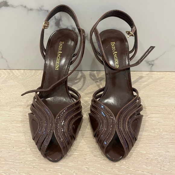 Enzo Angiolini, size 5.5, brown patent, wood heel - Picture 3 of 5
